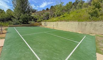 27417 Park Vista Rd, Agoura Hills, CA 91301