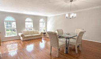 5287 BALLYCASTLE Cir, Alexandria, VA 22315