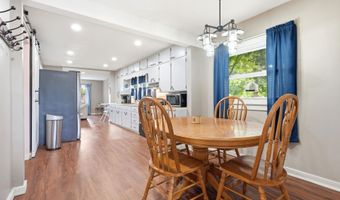 606 E Main St, Albion, IN 46701