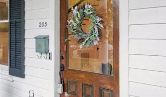 205 Henry Clay Rd, Ashland, VA 23005