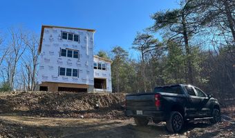 LAURA Court, Basye, VA 22810