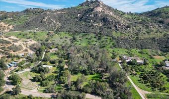 823 Rice Canyon Rd, Fallbrook, CA 92028