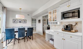 40 Icemeadow Ln, Aberdeen, NJ 07747