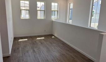 1323 W BLUEJAY Dr, Chandler, AZ 85286