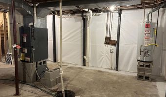 906 Linn St, Atlantic, IA 50022