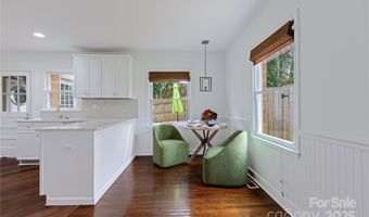 4010 Hiddenbrook Dr, Charlotte, NC 28205