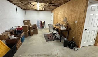 104 Lucky Ln, Andalusia, AL 36421