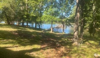 2205 Lakeshore Rd, Camden, SC 29020