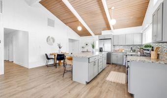 1127 Haloa Dr, Honolulu, HI 96818