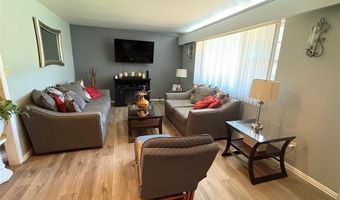 102 Shady Oak Rd, Keene, TX 76059