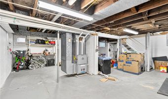 2202 McMinn St, Aliquippa, PA 15001