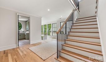 4021 Ridgecrest Ave, Charlotte, NC 28211