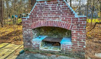 5 Chappell St, Chaplin, CT 06235