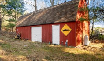 38 Chapel St, Burrillville, RI 02830