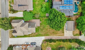 611 E 37th St, Charlotte, NC 28205