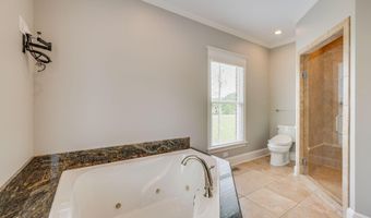 20484 Lake Rd, Abingdon, VA 24211