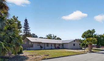 11 S Lantana Ave, Avon Park, FL 33825