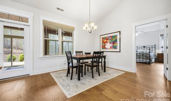 2 Lifestyle Ct, Arden, NC 28704
