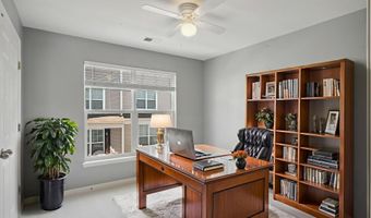 24682 CARIBOU Sq, Aldie, VA 20105