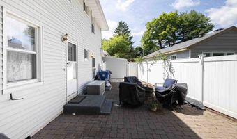 3 Alpine Dr, Burlington, CT 06013