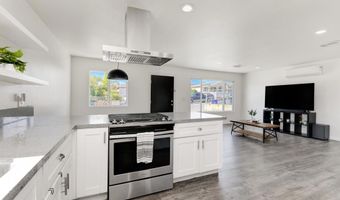 611 San Juhn St, Spring Valley, CA 91977