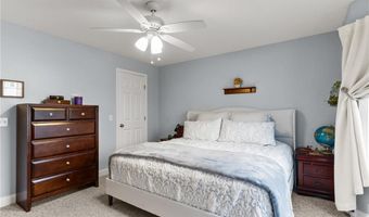 40 Saw Mill Dr 203, North Kingstown, RI 02852