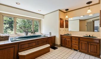114 Loon Call Dr, Belgrade, ME 04917