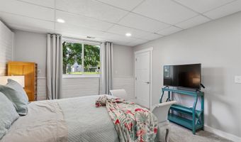 405 Plumwood Ct SW, Altoona, IA 50009