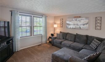 2220 Elm Trace St, Austintown, OH 44515