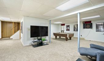 15 Roosevelt Dr, Bedford, NH 03110