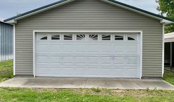 125 E Main St, Agency, IA 52530