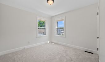16 Bethel St, Bristol, CT 06010