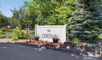 65 Peddlars Dr 65, Branford, CT 06405