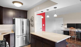 2016 N ADAMS St 508, Arlington, VA 22201