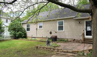 916 3Rd Ave, Ackley, IA 50601