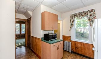 15 Kent Pl, Cranston, RI 02905