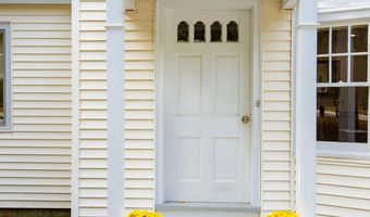 79 Middlesex Ave, Chester, CT 06412