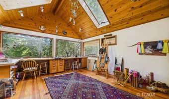 14361 Maple Creek Rd, Arcata, CA 95550