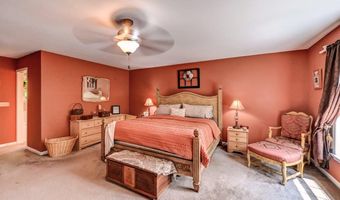 128 Embill Dr, Blakeslee, PA 18610