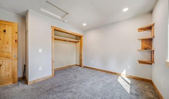 5950 E Colin Dr, Athol, ID 83801