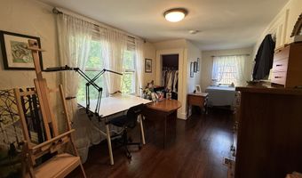 21 Elgin Ave, Bethel, CT 06801