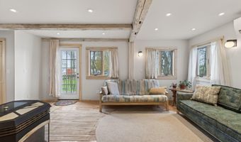 3 York St, Augusta, ME 04330