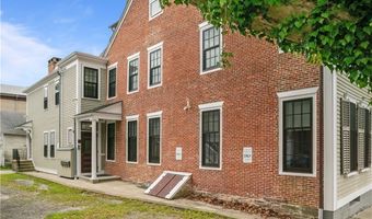 44 Bradford St 49, Bristol, RI 02809