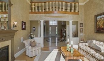 7 Champagne Ter, Bedford, NH 03110
