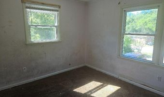 7163 Gladys Rd, Altavista, VA 24517