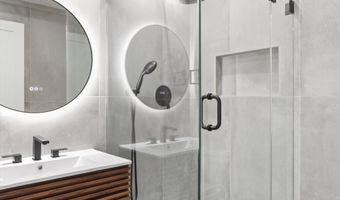 2007 S JOYCE St, Arlington, VA 22202
