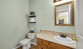 617 E 9th St, Auburn, IN 46706
