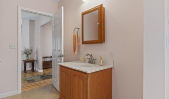 80 Maple St, Acton, ME 04001