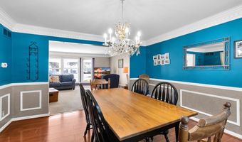 24 Rosewood Dr, Amherst, NY 14221