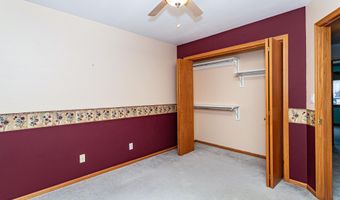 4714 Todd Dr, Ames, IA 50014